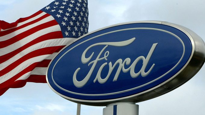  Ingresos de Ford Motor y crecimiento de los ingresos