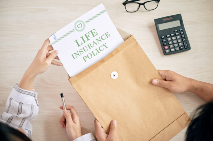 contract life insurance